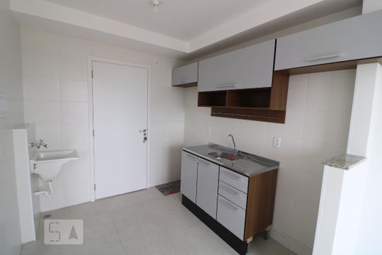 Cozinha de apartamento à venda com 1 quarto, 27m² em Jardim Planalto, São Paulo