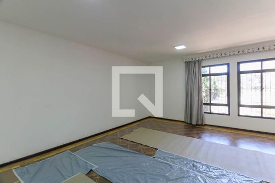Sala de casa à venda com 3 quartos, 200m² em Jardim Avelino, São Paulo