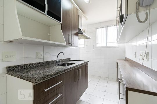 Cozinha de apartamento à venda com 2 quartos, 55m² em Vila Paulista, São Paulo