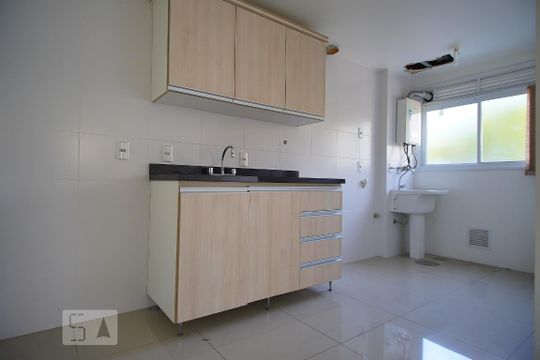 Cozinha de apartamento à venda com 2 quartos, 80m² em Petrópolis, Porto Alegre