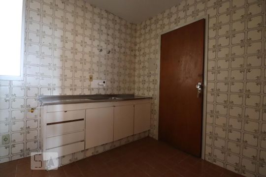 Cozinha de apartamento para alugar com 2 quartos, 75m² em Setor Oeste, Goiânia