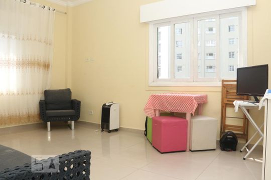 Sala de apartamento para alugar com 1 quarto, 68m² em Centro, São Vicente