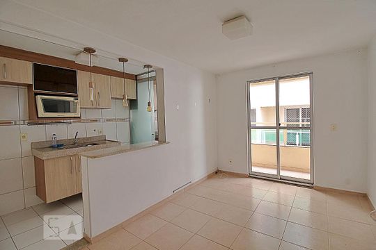 Apartamento à venda com 2 quartos, 48m² em Parque Sao Vicente, Mauá