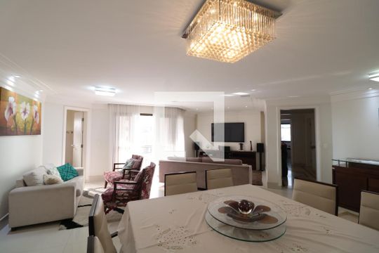Sala  de apartamento à venda com 3 quartos, 154m² em Vila Regente Feijó, São Paulo