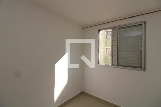 Quarto 1 de apartamento à venda com 2 quartos, 47m² em Jardim Santa Teresinha, São Paulo