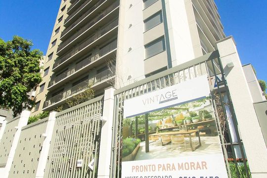 Fachada de kitnet/studio para alugar com 1 quarto, 49m² em Petrópolis, Porto Alegre