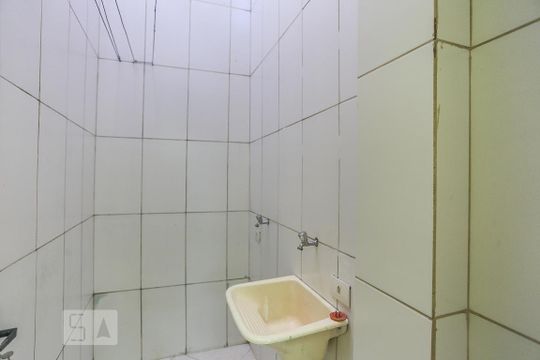 Area de Serviço de casa para alugar com 1 quarto, 30m² em Jardim Esmeralda, São Paulo