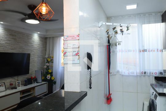 Cozinha de apartamento à venda com 2 quartos, 43m² em Colônia (zona Leste), São Paulo