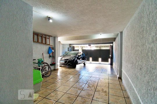 Garagem de casa à venda com 3 quartos, 171m² em Vila Suzana, São Paulo