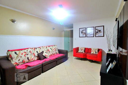 Sala de casa para alugar com 3 quartos, 241m² em Utinga, Santo André