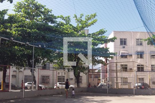 Quadra de apartamento à venda com 2 quartos, 55m² em Taquara, Rio de Janeiro