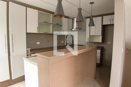 Cozinha de casa de condomínio à venda com 3 quartos, 110m² em Chácara Mafalda, São Paulo