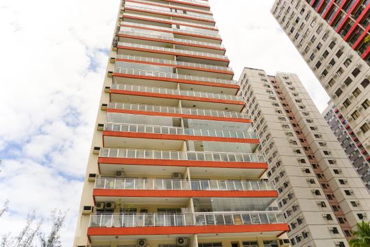 Fachada de apartamento para alugar com 2 quartos, 90m² em Barra da Tijuca, Rio de Janeiro
