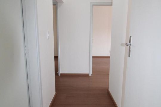 Corredor 1 de apartamento à venda com 3 quartos, 100m² em Centro, Campinas