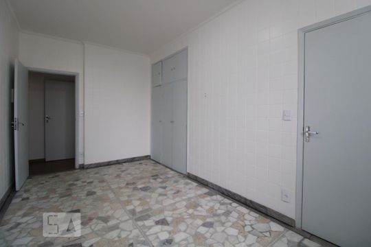 Cozinha de apartamento à venda com 3 quartos, 100m² em Centro, Campinas