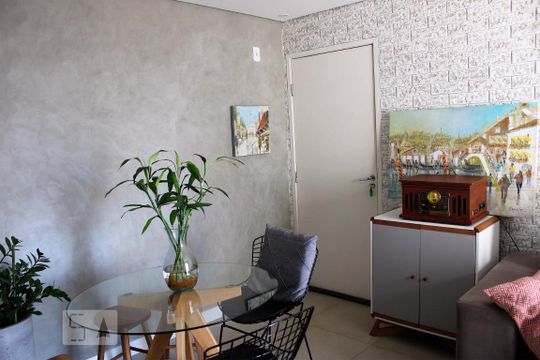 Sala de apartamento para alugar com 2 quartos, 49m² em Vila Mimosa, Campinas