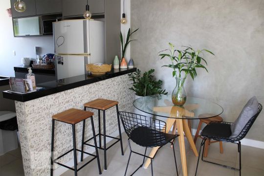 Sala de apartamento para alugar com 2 quartos, 49m² em Vila Mimosa, Campinas
