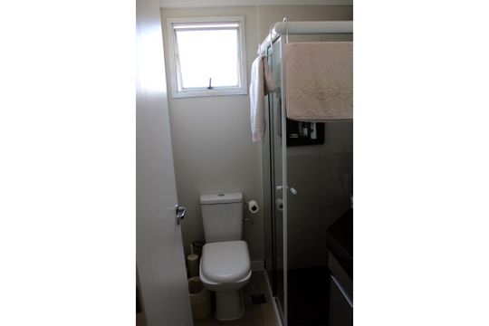 Banheiro de apartamento para alugar com 2 quartos, 49m² em Vila Mimosa, Campinas