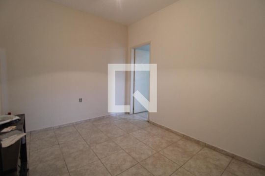 Sala da edícula de casa para alugar com 4 quartos, 180m² em Jardim Alto da Barra, Campinas