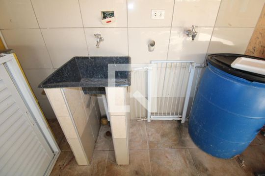 Área de Serviço de casa para alugar com 4 quartos, 180m² em Jardim Alto da Barra, Campinas