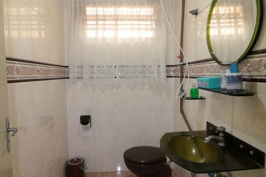 Lavabo de casa à venda com 4 quartos, 200m² em Vila Carrão, São Paulo