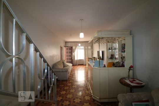 Sala de casa para alugar com 4 quartos, 200m² em Vila Carrão, São Paulo