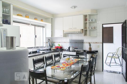 cozinha de casa para alugar com 4 quartos, 170m² em Vila Jaguara, São Paulo