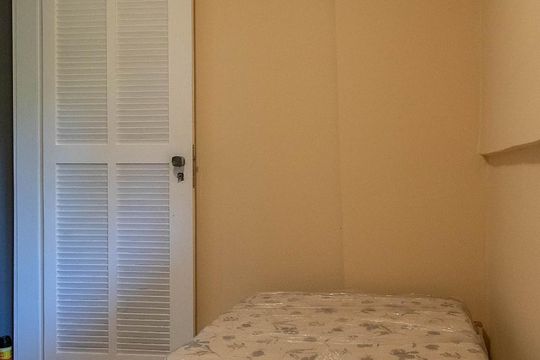 Quarto de serviço de casa de condomínio à venda com 3 quartos, 220m² em Recreio dos Bandeirantes, Rio de Janeiro
