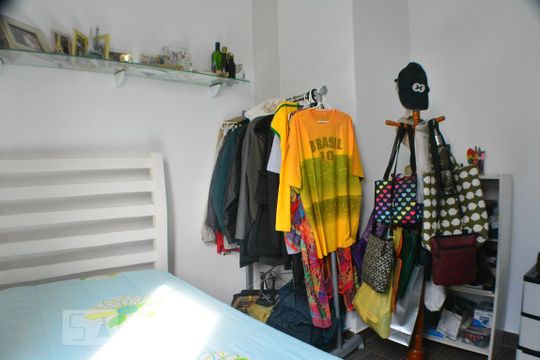 Quarto 2 de casa de condomínio para alugar com 3 quartos, 240m² em Saboeiro, Salvador