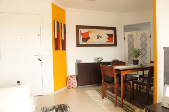 Sala de apartamento à venda com 2 quartos, 55m² em Vila Liviero, São Paulo