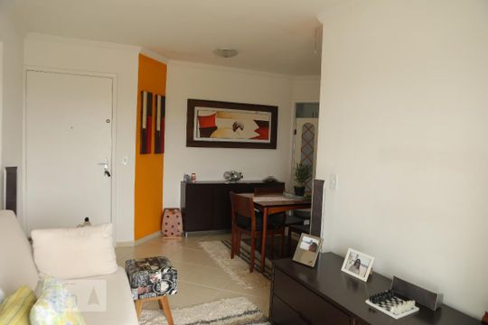 Sala de apartamento à venda com 2 quartos, 55m² em Vila Liviero, São Paulo