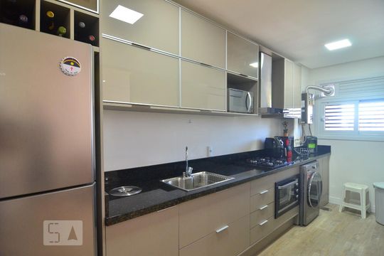 Cozinha de apartamento à venda com 1 quarto, 52m² em Centro, Canoas