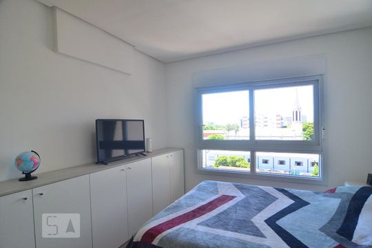 Quarto 1 de apartamento à venda com 1 quarto, 52m² em Centro, Canoas
