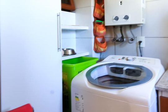 Área de serviço de casa à venda com 3 quartos, 197m² em Guarujá, Porto Alegre