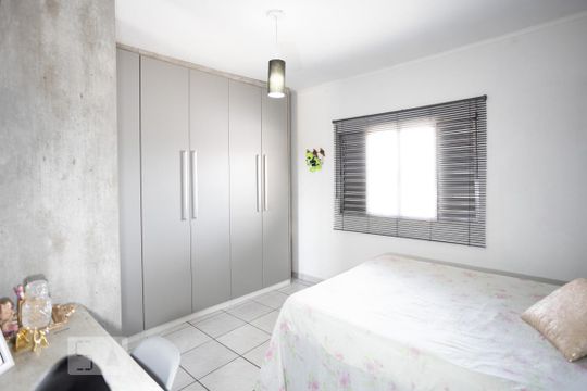 Quarto 1 de casa à venda com 4 quartos, 260m² em Quitaúna, Osasco