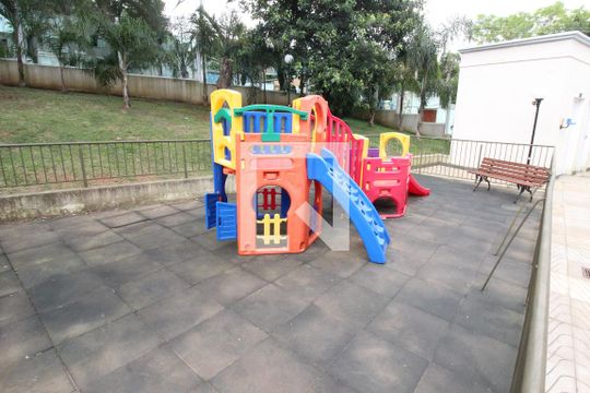 Área comum - Playground de apartamento para alugar com 2 quartos, 40m² em Vila Nova, Porto Alegre