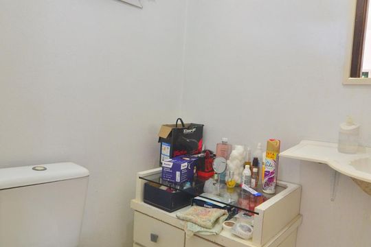 Banheiro de casa de condomínio à venda com 3 quartos, 93m² em Fátima, Canoas