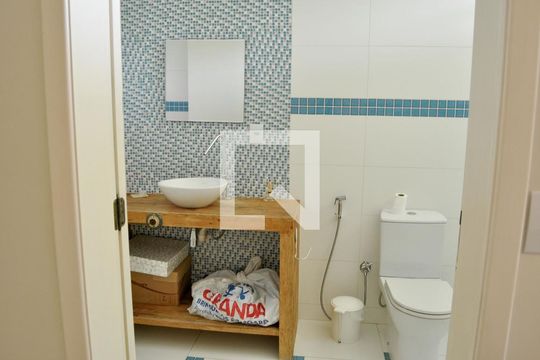 Banheiro da Suíte 1 de casa de condomínio para alugar com 4 quartos, 849m² em Jardim Itália, Jundiaí