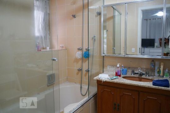 Banheiro da Suíte de apartamento à venda com 3 quartos, 155m² em Perdizes, São Paulo