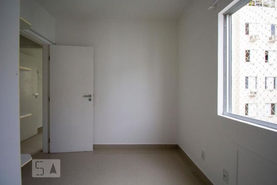 Quarto 03 de apartamento para alugar com 3 quartos, 110m² em Carvoeira, Florianópolis
