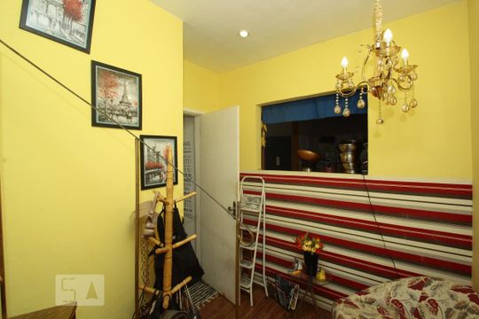 Corredor - Escada de casa para alugar com 2 quartos, 140m² em Santa Teresa, Rio de Janeiro
