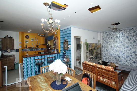Casa para alugar com 2 quartos, 140m² em Santa Teresa, Rio de Janeiro