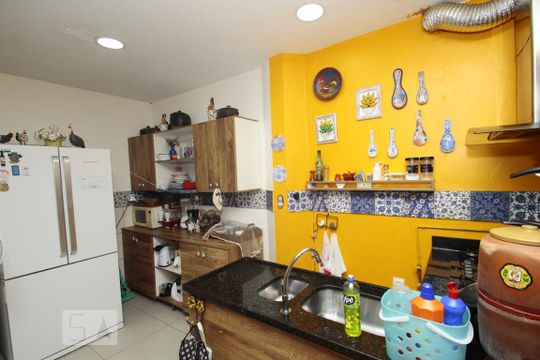 Cozinha de casa para alugar com 2 quartos, 140m² em Santa Teresa, Rio de Janeiro