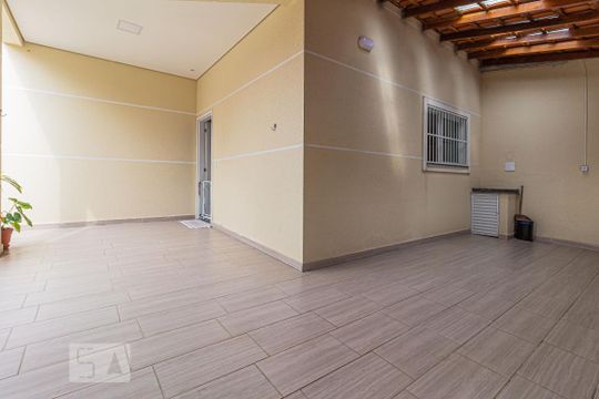 Garagem de casa à venda com 2 quartos, 91m² em Jardim Santo Alberto, Santo André