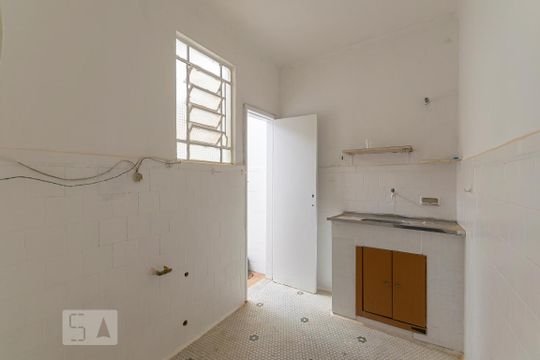 Cozinha de apartamento para alugar com 2 quartos, 58m² em São Cristóvão, Rio de Janeiro