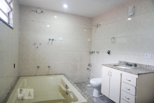 Banheiro de casa à venda com 2 quartos, 300m² em Jardim Popular, São Paulo