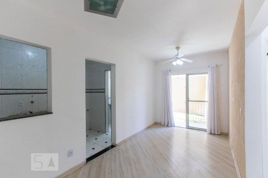 Apartamento para alugar com 2 quartos, 55m² em Centro, Cotia