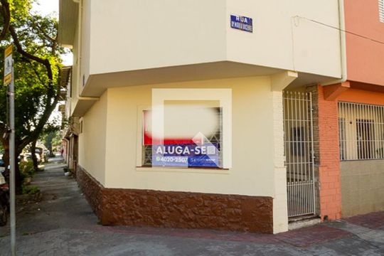 Fachada de casa para alugar com 2 quartos, 85m² em Vila Dom Pedro I, São Paulo