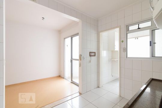 Cozinha de apartamento para alugar com 2 quartos, 67m² em Vila Augusta, Guarulhos