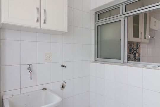 Área de serviço de apartamento para alugar com 2 quartos, 67m² em Vila Augusta, Guarulhos